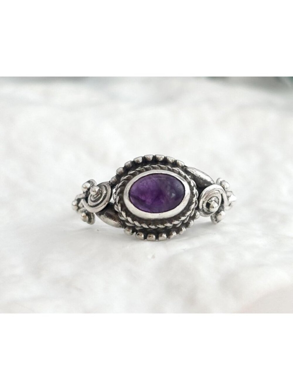 Amethyst Oval Cut Gemstone Berge Sterling Silver 925 Vintage Ring - sz 7